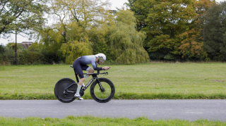 Simon Richardson Aeorodynamic. Riding Specialized S-Works Time Trial Bike.